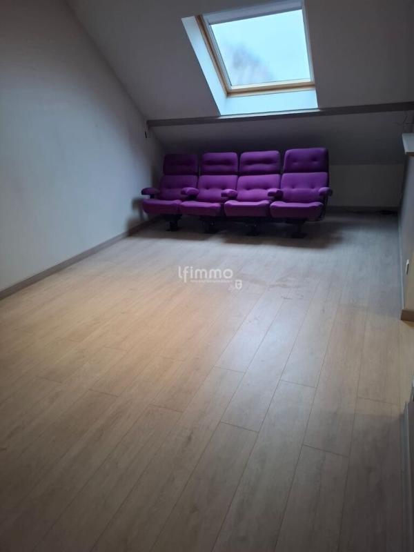 Maison - 177 m² - 9 pièces