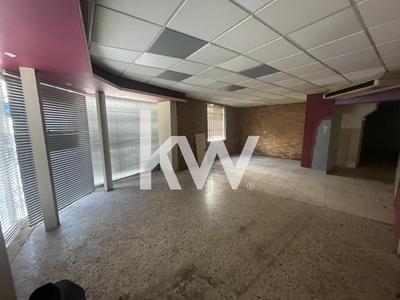 Magasins - 164 m²