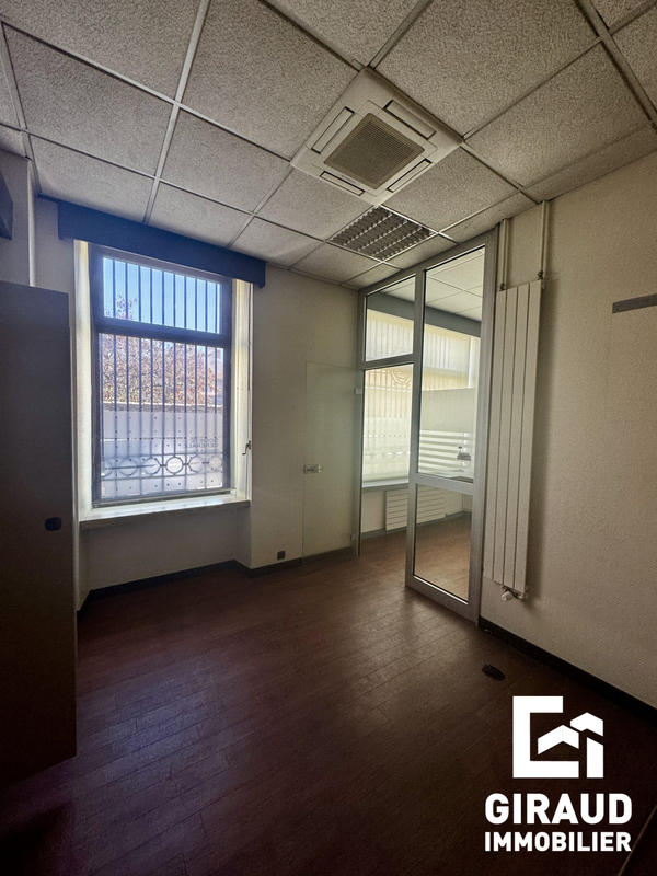 Local commercial - 538 m²