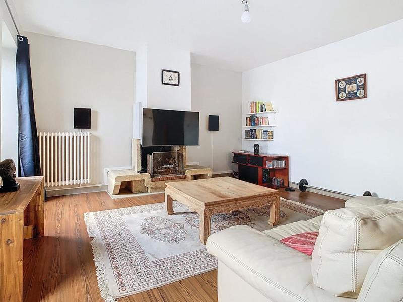 Appartement - 91 m² - 2 pièces