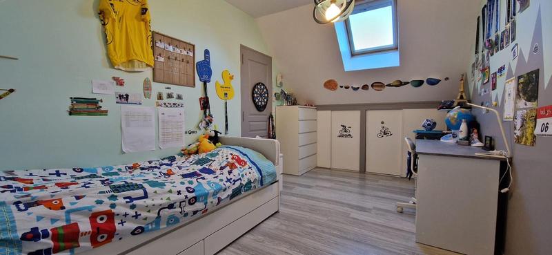 Maison traditionnelle - 185 m² - 8 pièces