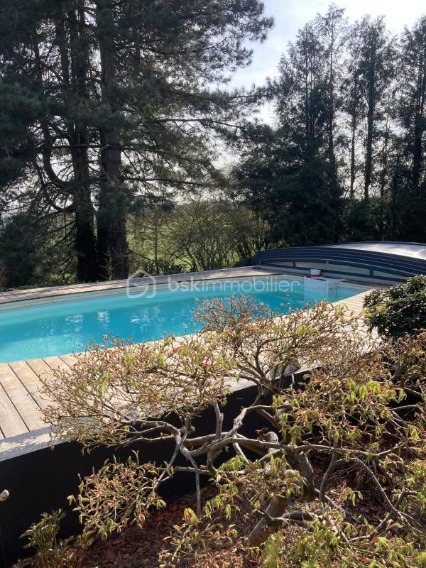 Pavillon - 182 m² - 6 pièces