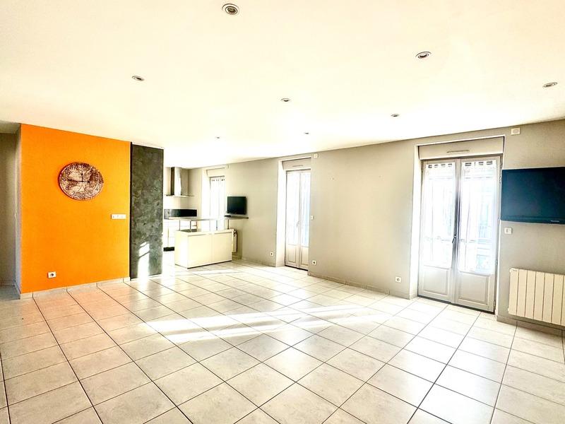 Appartement - 103 m² - 5 pièces