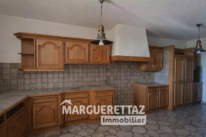 Appartement - 112 m² - 4 pièces