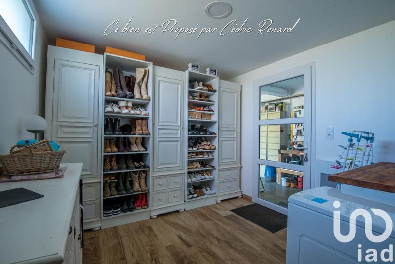 Maison - 225 m² - 10 pièces