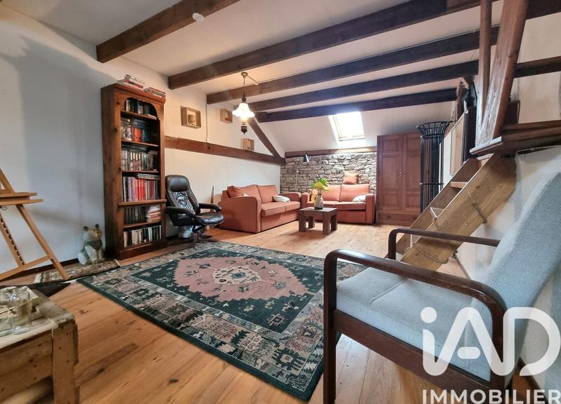 Maison - 330 m² - 9 pièces