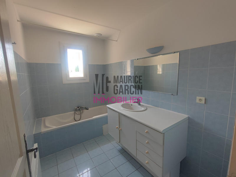 Maison - 97 m² - 3 pièces