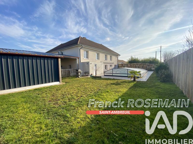 Maison - 260 m² - 10 pièces