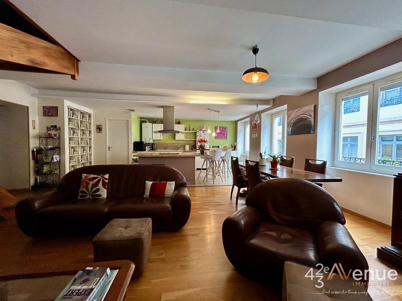 Appartement - 141 m² - 5 pièces