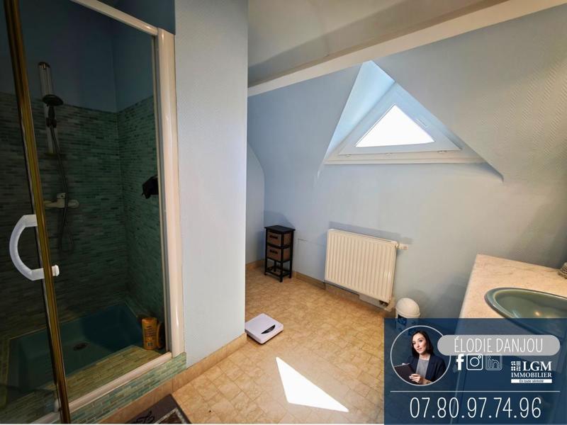 Maison - 180 m² - 6 pièces