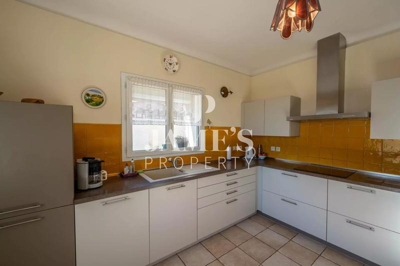 Maison - 157 m² - 5 pièces