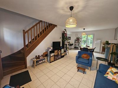 Maison - 84 m² - 4 pièces