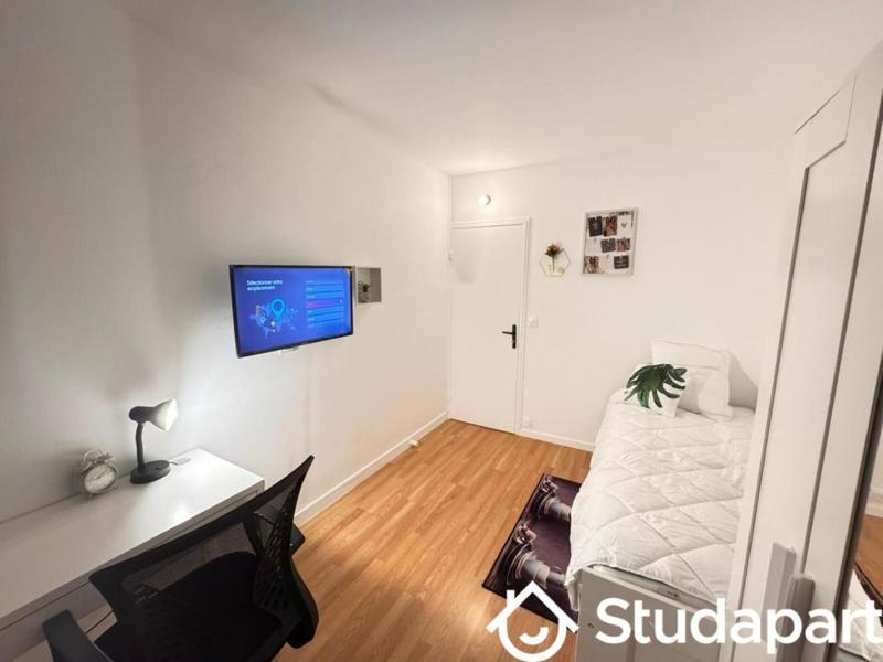 Chambre - 10 m² - 1 pièce