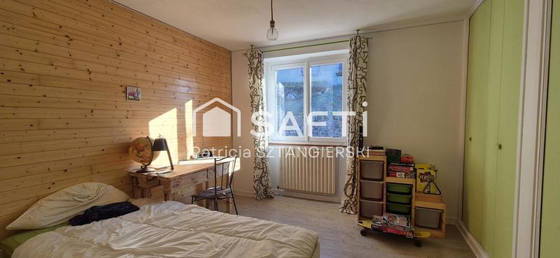 Maison - 196 m² - 7 pièces