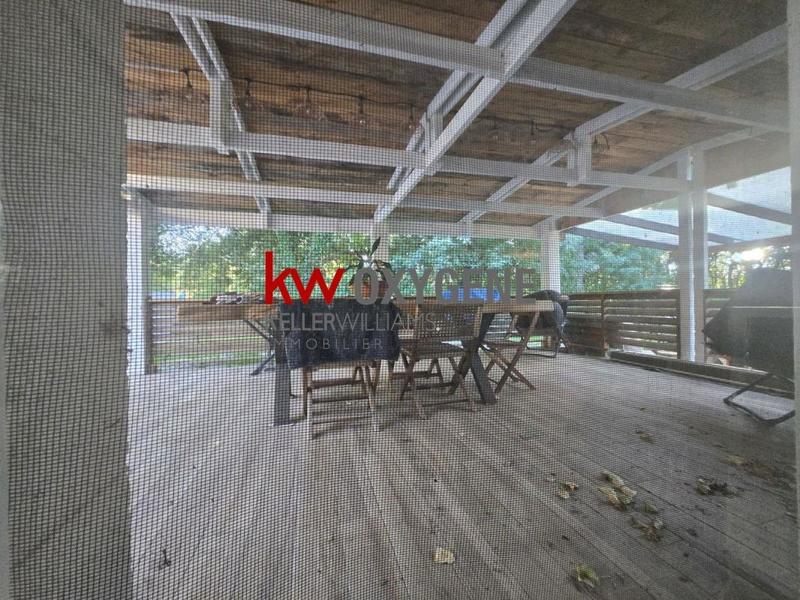 Maison - 215 m² - 9 pièces