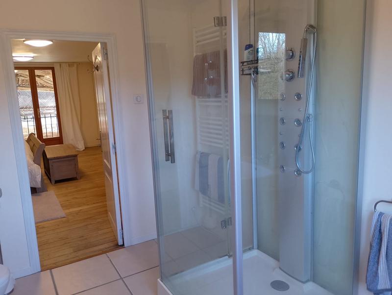 Maison - 235 m² - 8 pièces