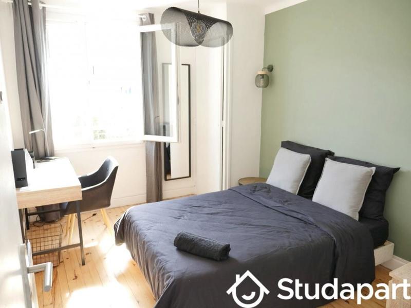 Chambre - 10 m² - 1 pièce