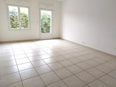 Local commercial - 110 m² - 5 pièces