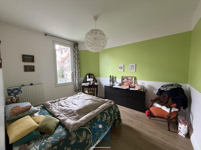 Maison - 153 m² - 8 pièces