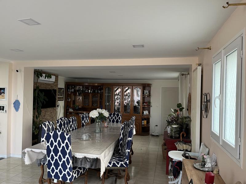 Villa - 223 m² - 8 pièces