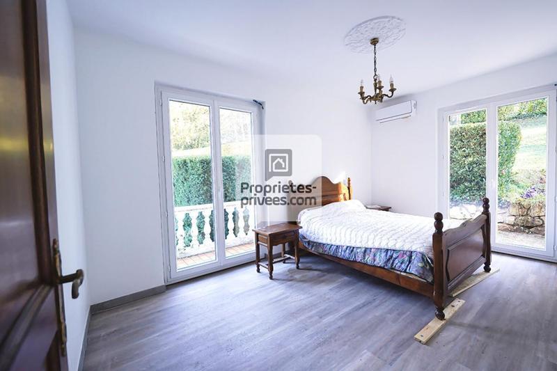 Appartement - 81 m² - 3 pièces