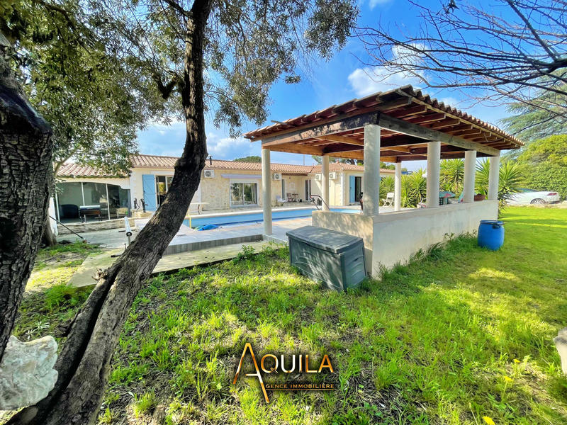 Villa - 200 m² - 6 pièces