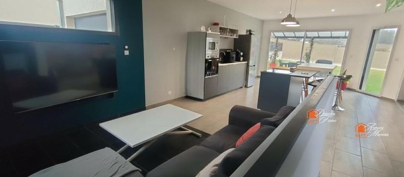 Maison - 90 m² - 4 pièces