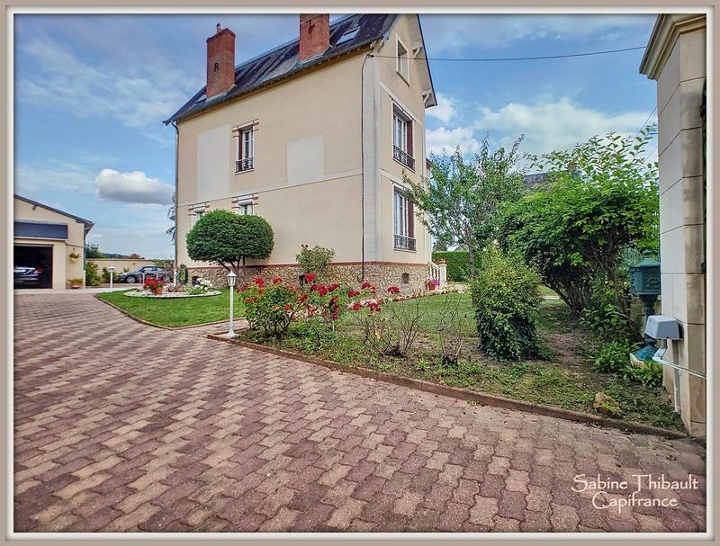 Maison - 196 m² - 7 pièces