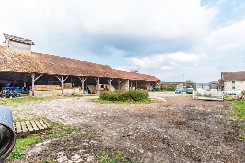 Immeuble - 2 736 m²