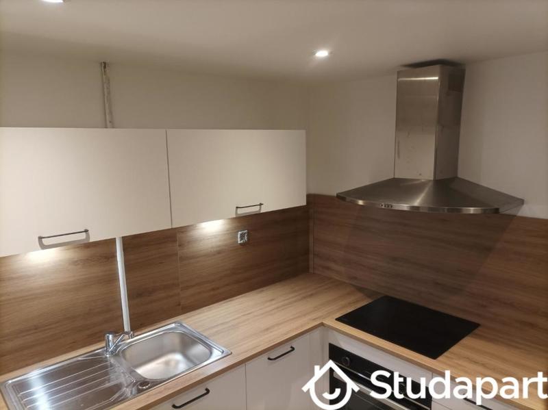 Chambre - 9 m² - 1 pièce