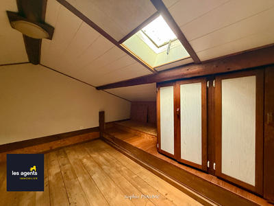 Maison - 250 m² - 5 pièces