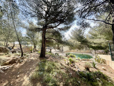 Maison - 198 m² - 5 pièces