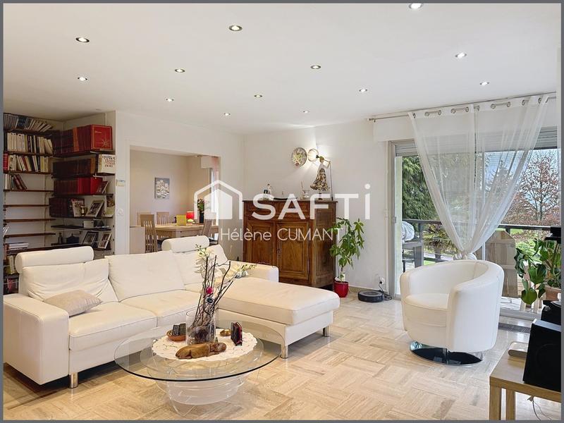 Maison - 215 m² - 9 pièces