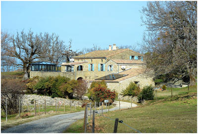 Propriété - 320 m² - 10 pièces