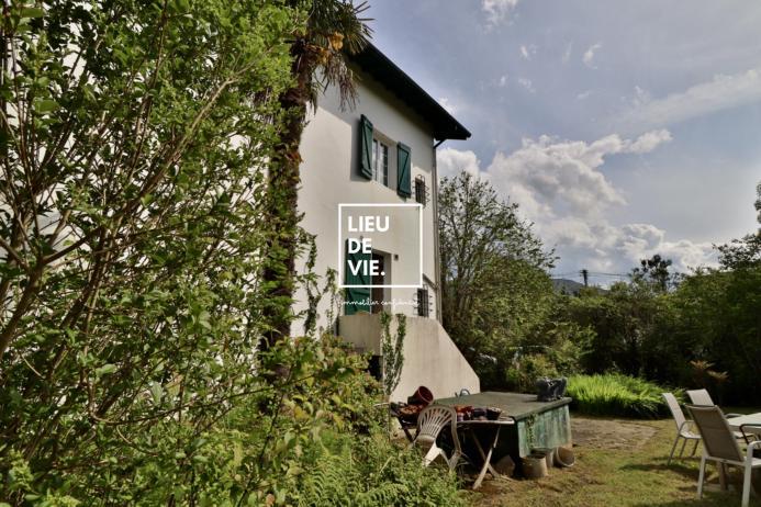 Maison ancienne - 135 m² - 6 pièces