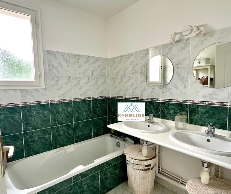 Maison - 146 m² - 7 pièces