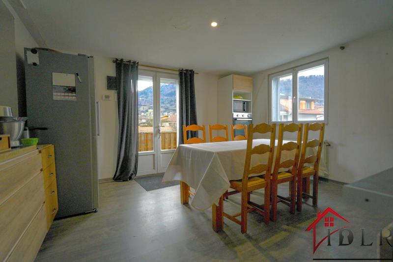 Appartement - 96 m² - 4 pièces
