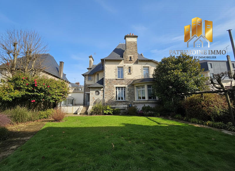 Manoir - 257 m² - 8 pièces