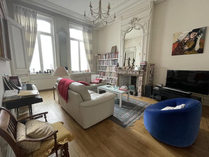 Maison - 289 m² - 7 pièces