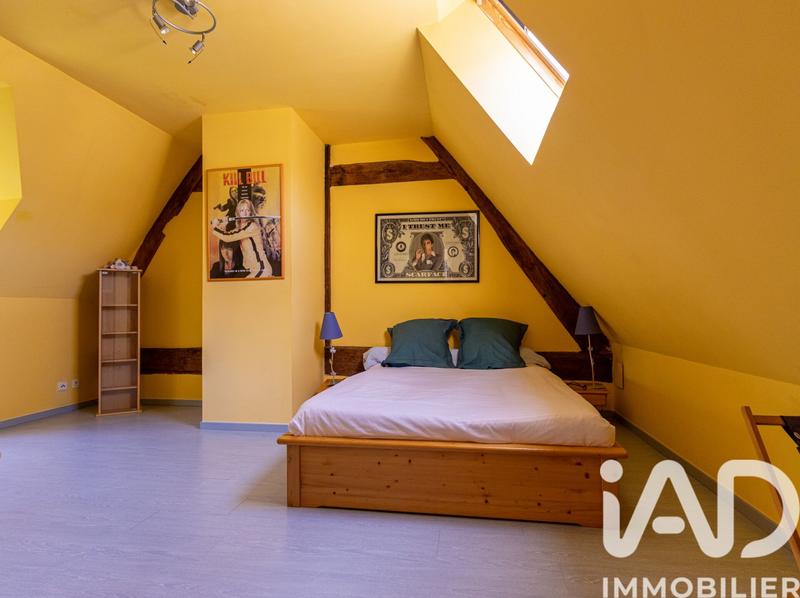 Maison - 210 m² - 8 pièces