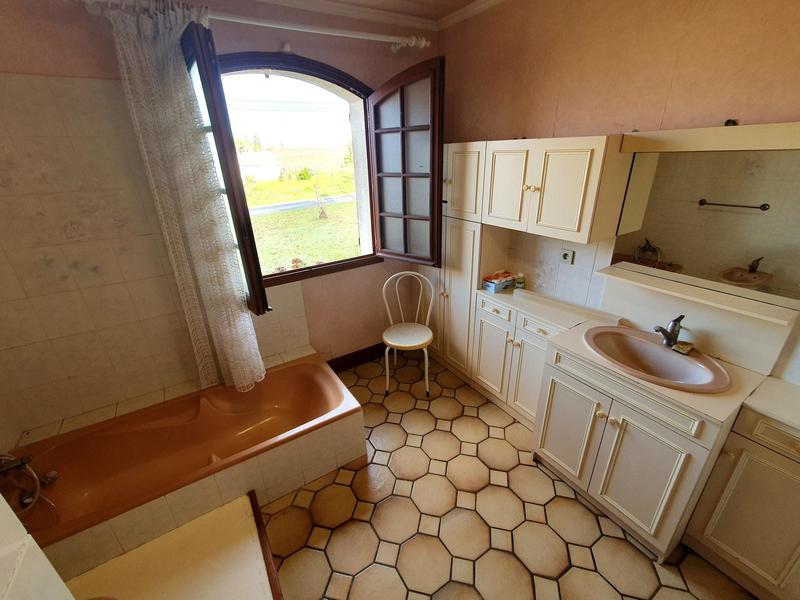 Maison - 182 m² - 7 pièces