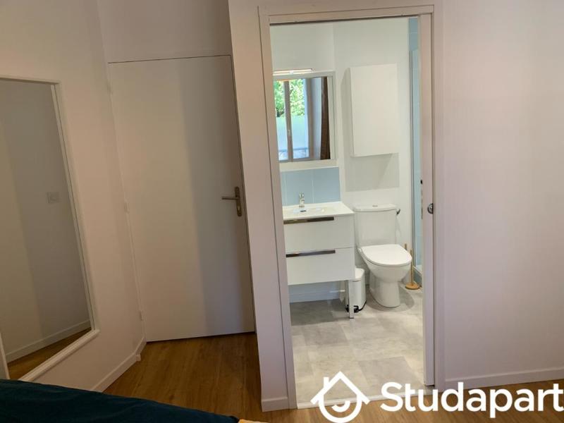 Chambre - 13 m² - 1 pièce