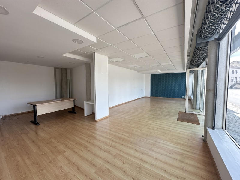 Local commercial - 61 m²