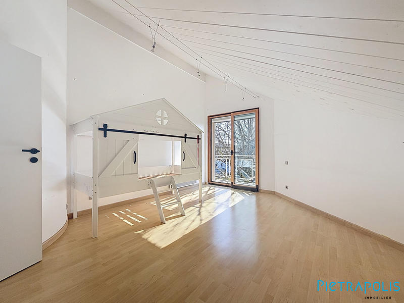 Villa - 189 m² - 5 pièces