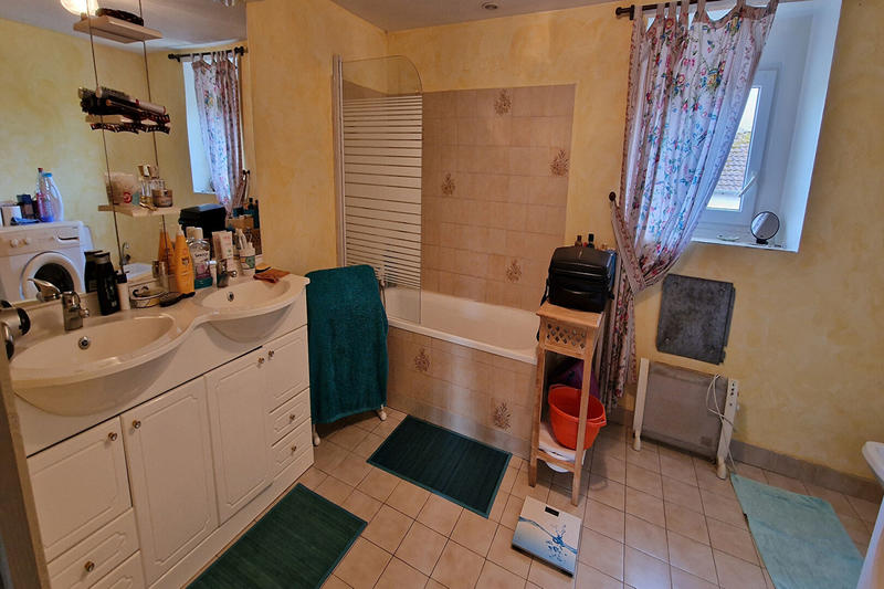 Maison - 94 m² - 4 pièces