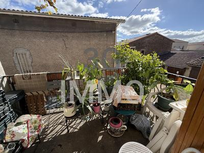 Maison - 214 m² - 6 pièces