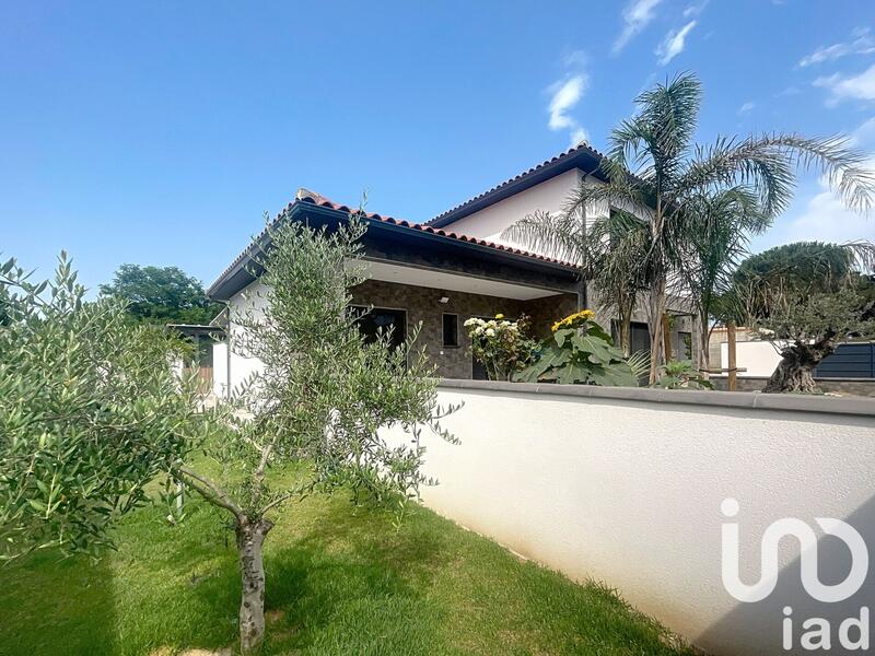 Maison - 195 m² - 5 pièces