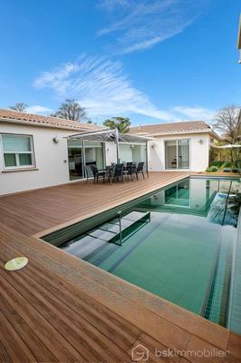 Maison traditionnelle - 113 m² - 6 pièces