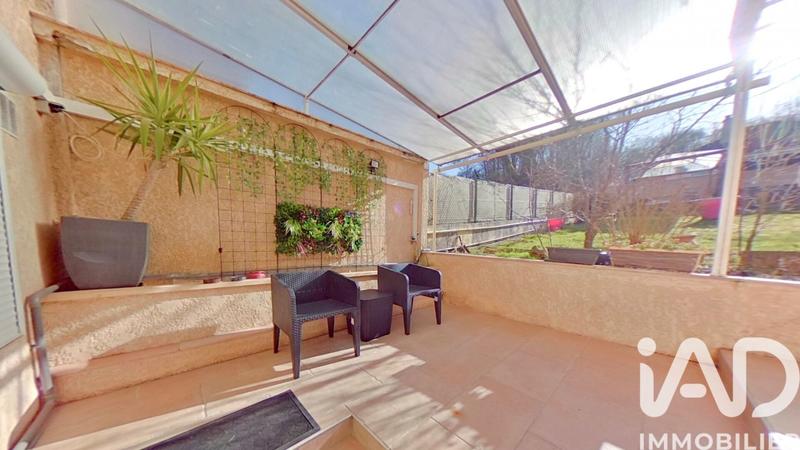 Maison - 280 m² - 10 pièces