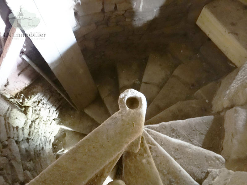 Propriété - 250 m² - 8 pièces